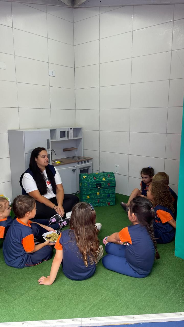 Aprendendo a letra E com o alimento ERVILHA — foto 2